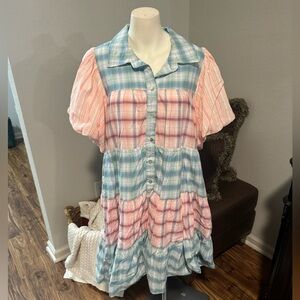 New Entro brand button down dress.